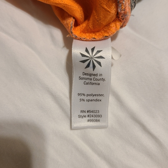 Athleta Women Snowscape Quilted Pullover size S - Picture 6 of 6